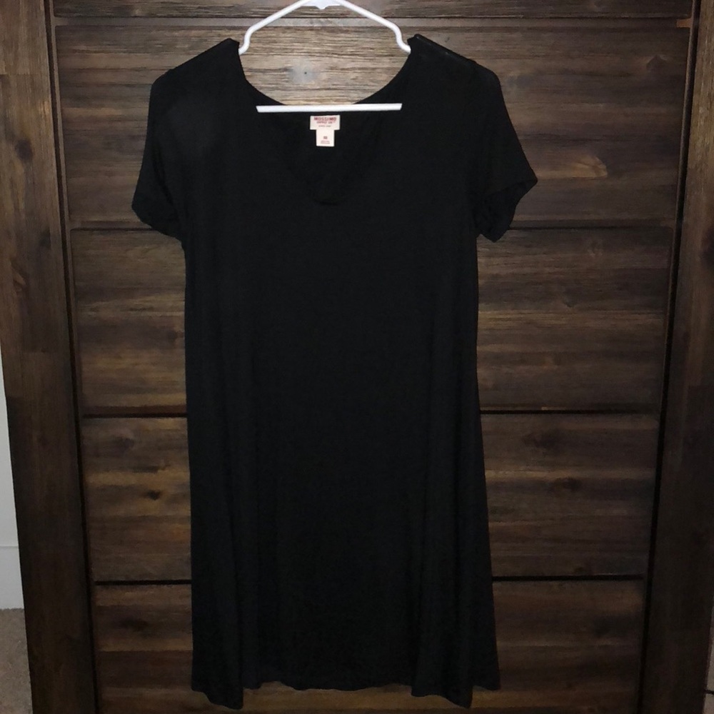 black t shirt dress